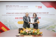 TNI Vĩnh Long nhận giấy chứng nhận đầu tư cho dự án khu công nghiệp Đông Bình